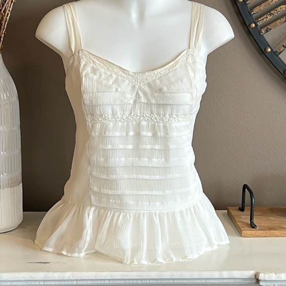 American Eagle Outfitters Tops - American Eagle Cream Top Size Large